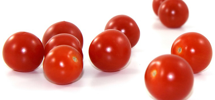 tomate cherry <em>m.</em>