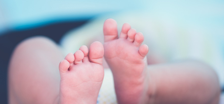 violencia obstétrica <em>f.</em>